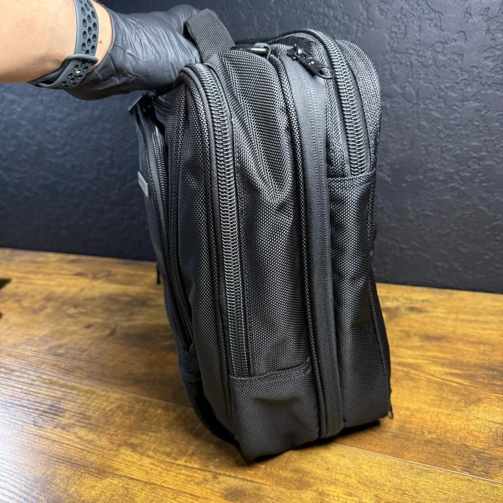 Brenthaven Expandable Black Ballistic Nylon Laptop Briefcase Bag OS